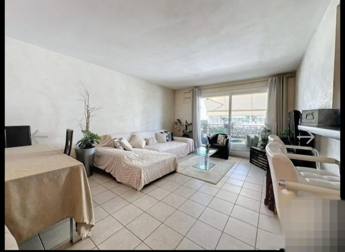 Beau T2 A 200M De La Mer Et Proches Toutes Commodites Antibes